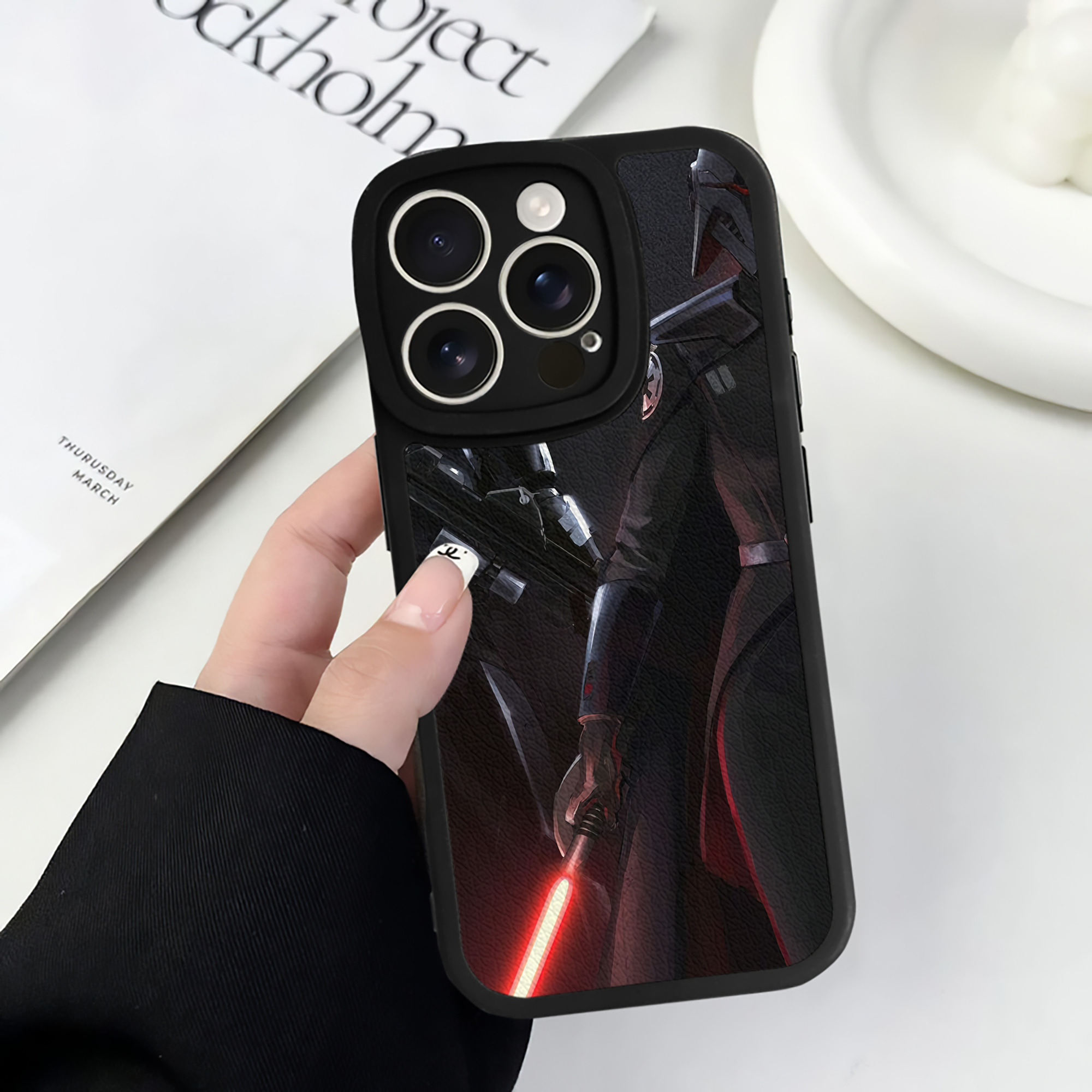 （画像用） スター・ウォーズ Star Wars 【iPhone 16シリーズ対応】シリコンスマホケース（レザー調） 材質：シリコン